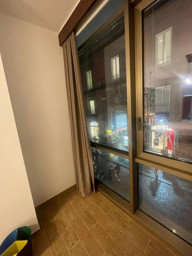 Toledo Aragon Panzió Nápoly Kültér fotó